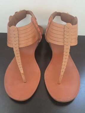 Coach Brown T-Strap Leather Gladiator Sandals With Orange Accents. Size 9.5